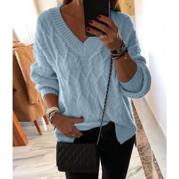 Boujee Boutique Sweaters - Baby Blue V Neck Chunky Sweater